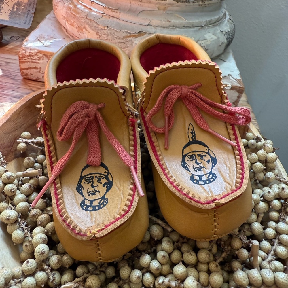Vintage Handmade USA Kids Leather Tan Moccasins with Red Accents